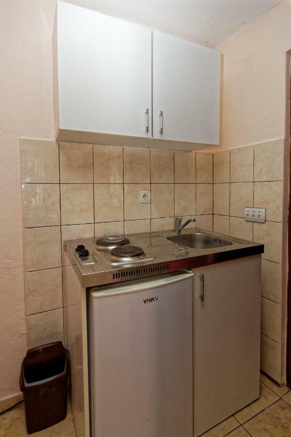 Apartments Ajla Utjeha Zewnętrze zdjęcie