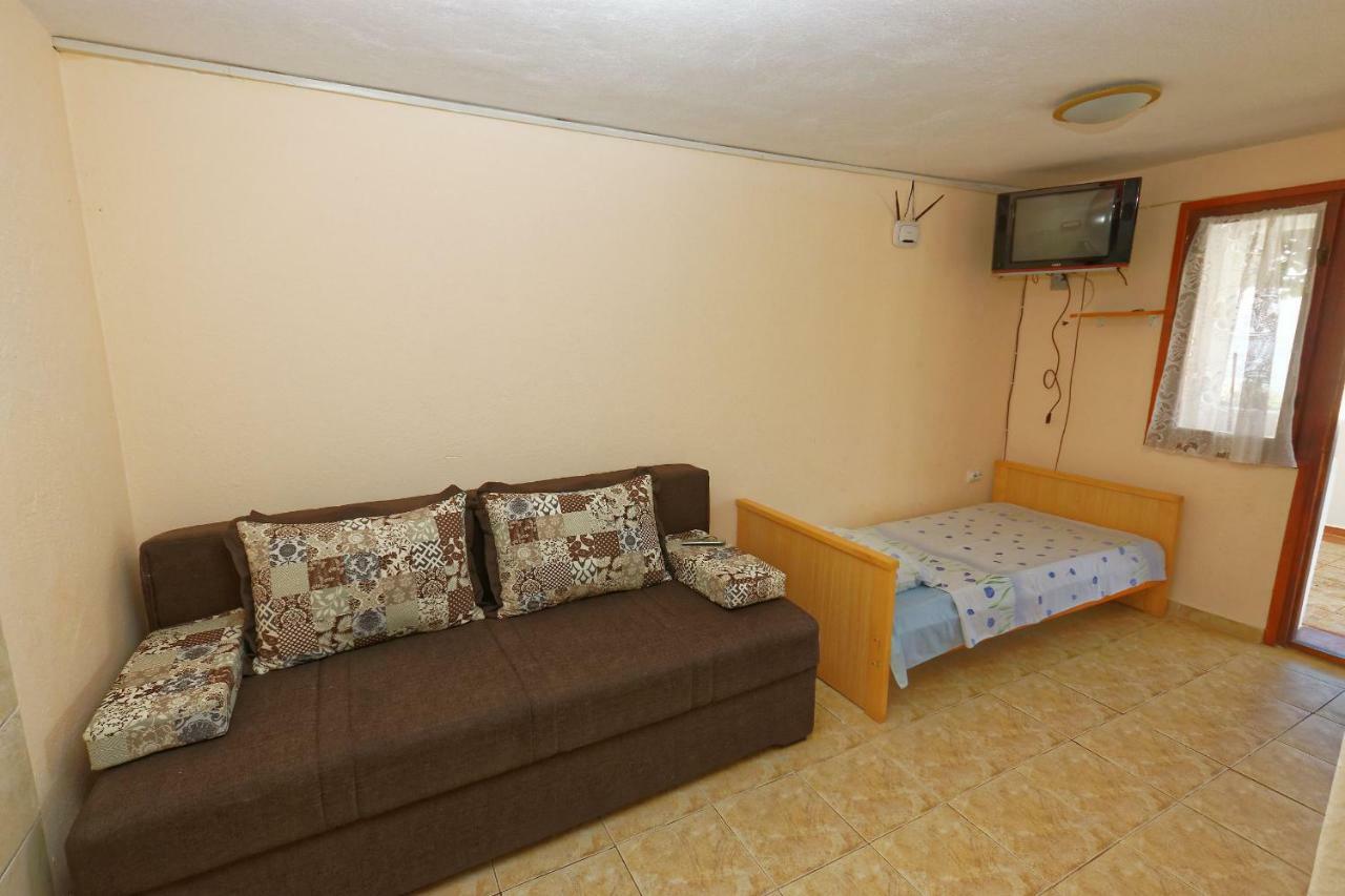Apartments Ajla Utjeha Zewnętrze zdjęcie