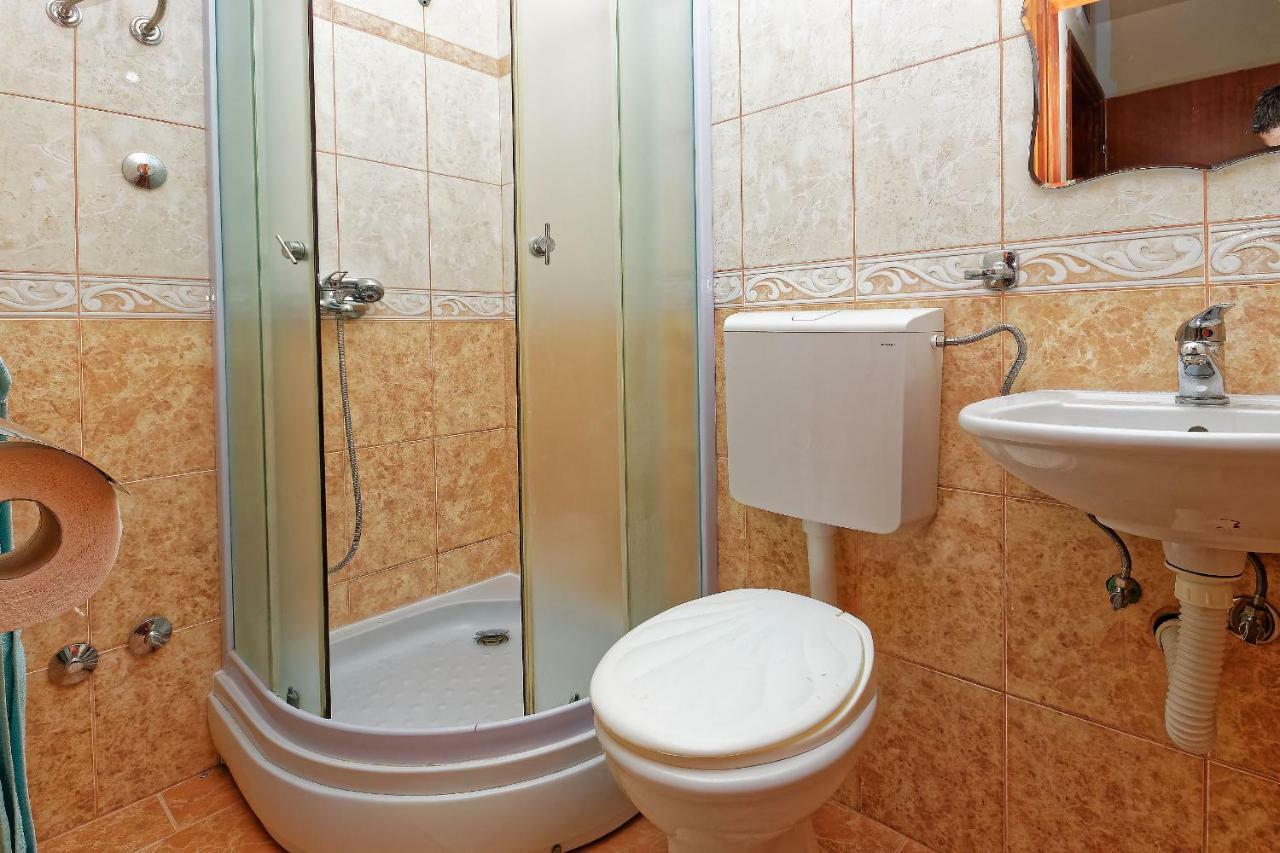 Apartments Ajla Utjeha Zewnętrze zdjęcie