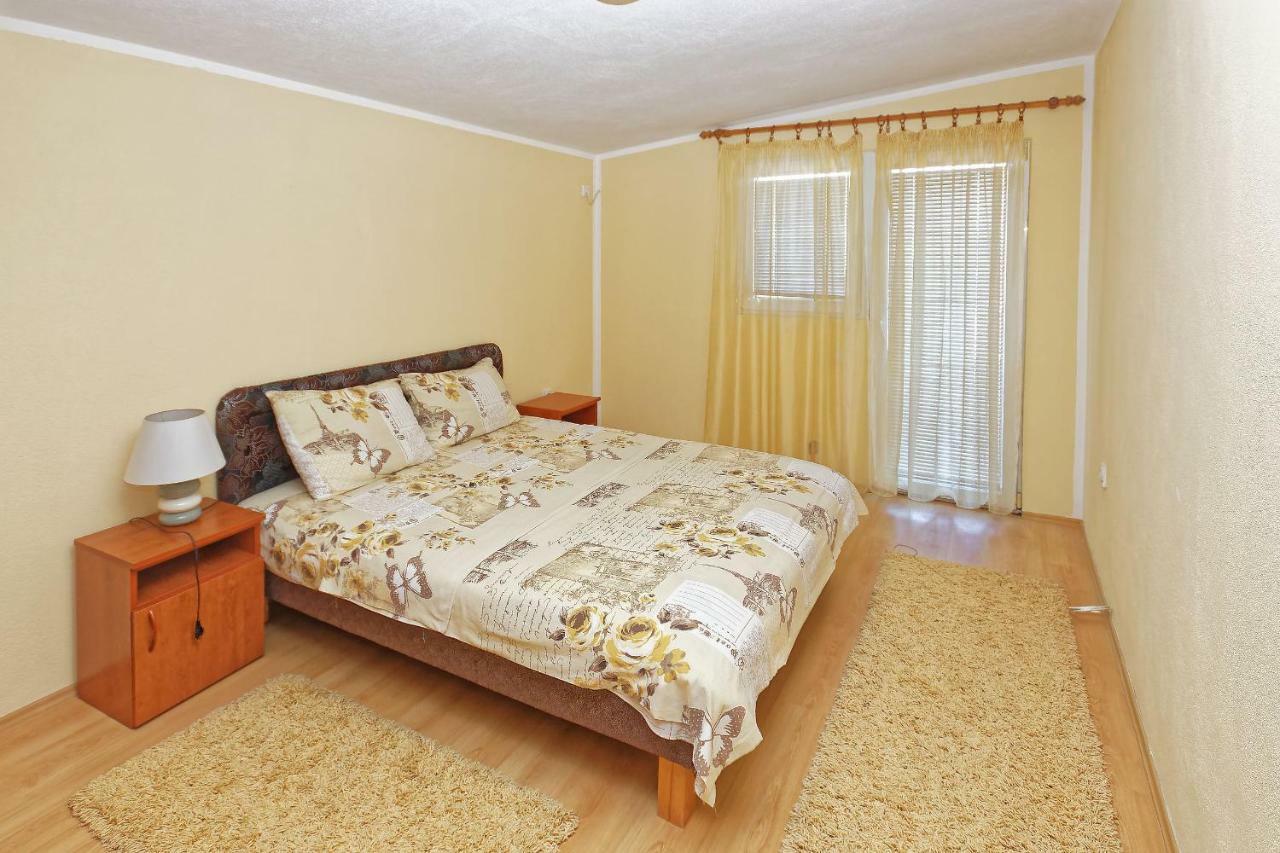 Apartments Ajla Utjeha Zewnętrze zdjęcie