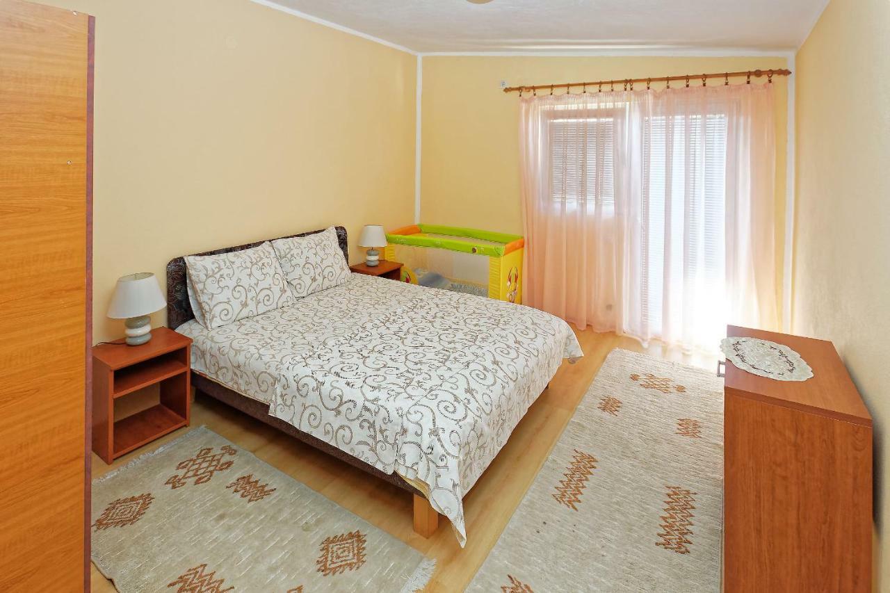 Apartments Ajla Utjeha Zewnętrze zdjęcie