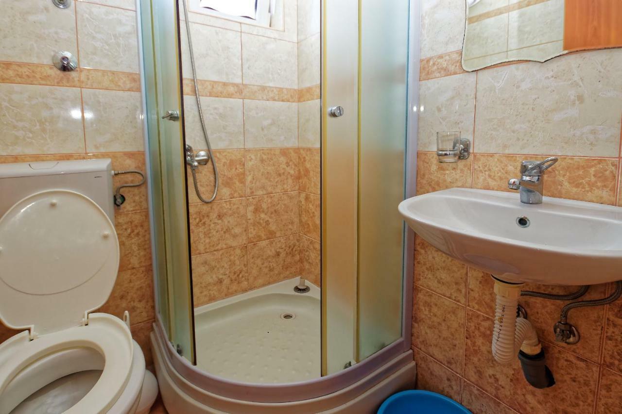 Apartments Ajla Utjeha Zewnętrze zdjęcie